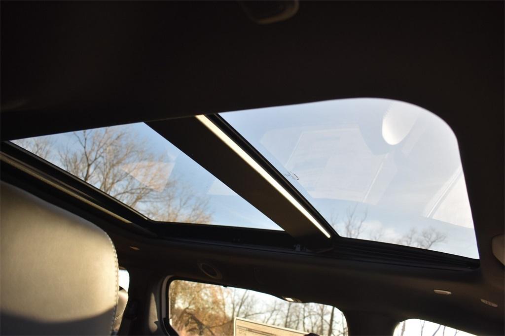 new 2026 Chrysler Pacifica car, priced at $41,865