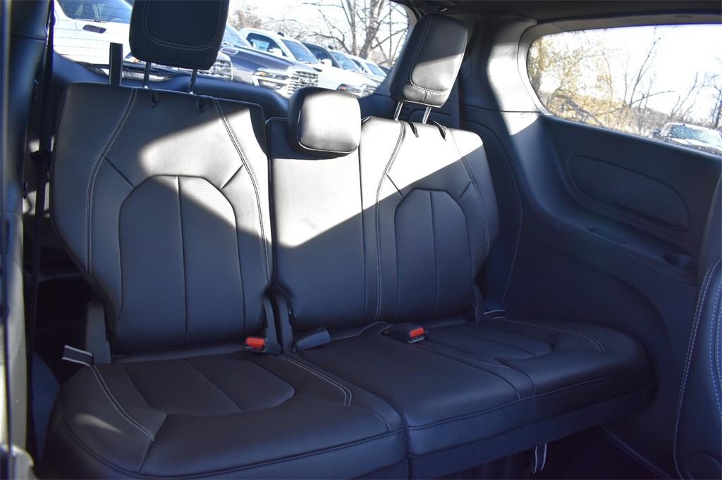 new 2026 Chrysler Pacifica car, priced at $41,865