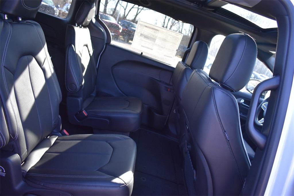 new 2026 Chrysler Pacifica car, priced at $41,865