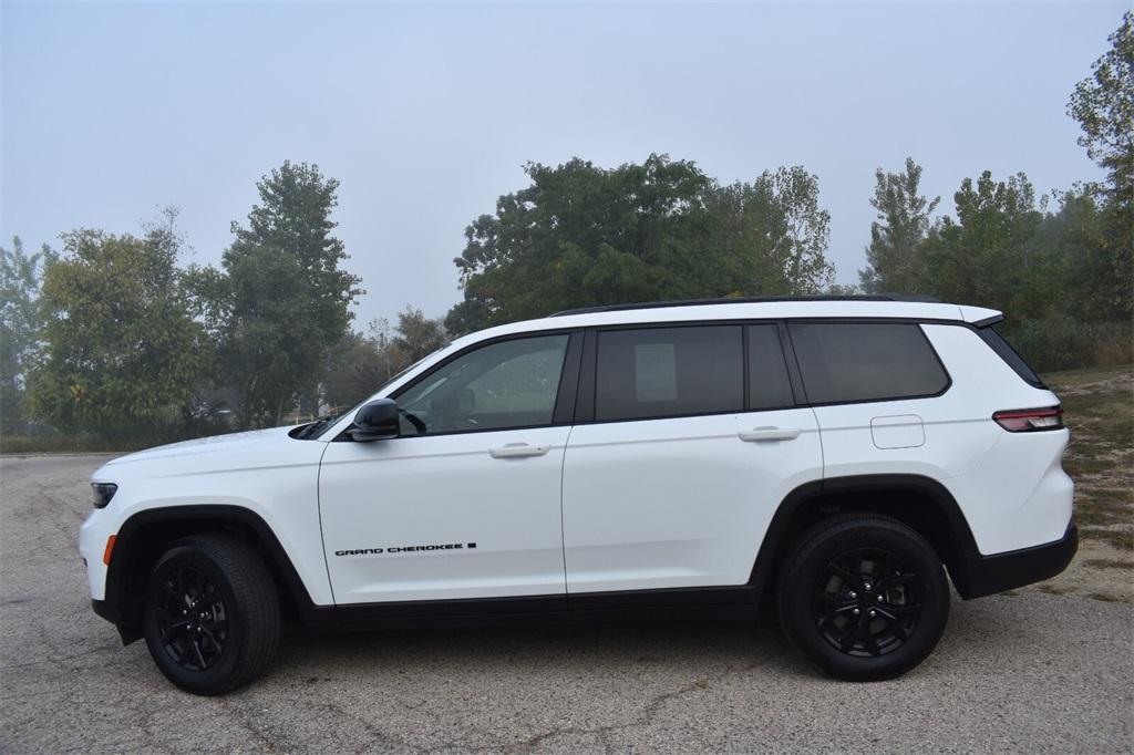 used 2024 Jeep Grand Cherokee L car, priced at $27,277