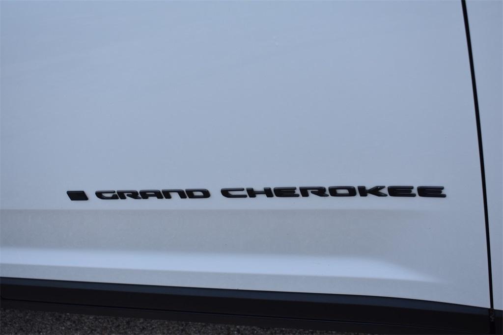 used 2024 Jeep Grand Cherokee L car, priced at $27,277