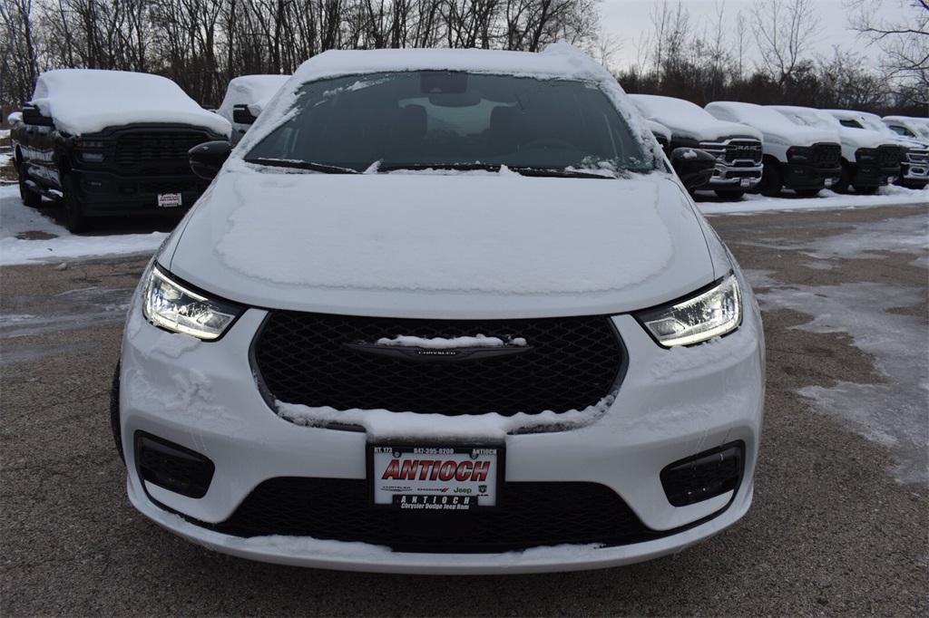 new 2026 Chrysler Pacifica car, priced at $41,865