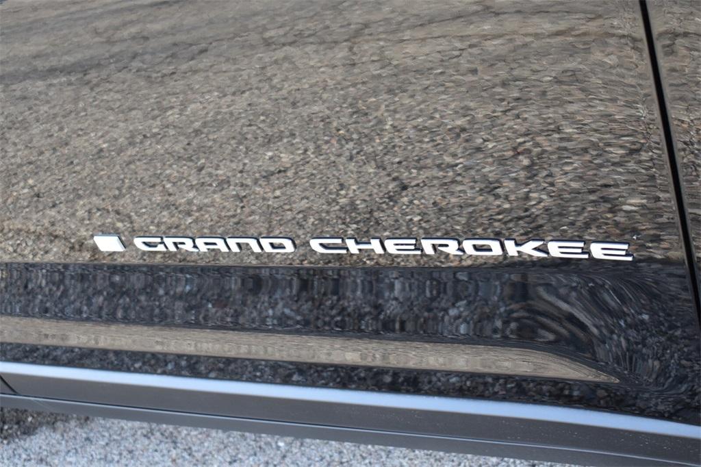 new 2025 Jeep Grand Cherokee car, priced at $44,495