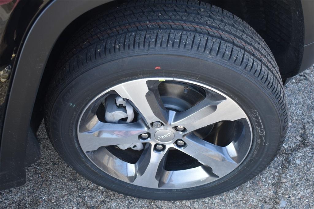 new 2025 Jeep Grand Cherokee car, priced at $44,495