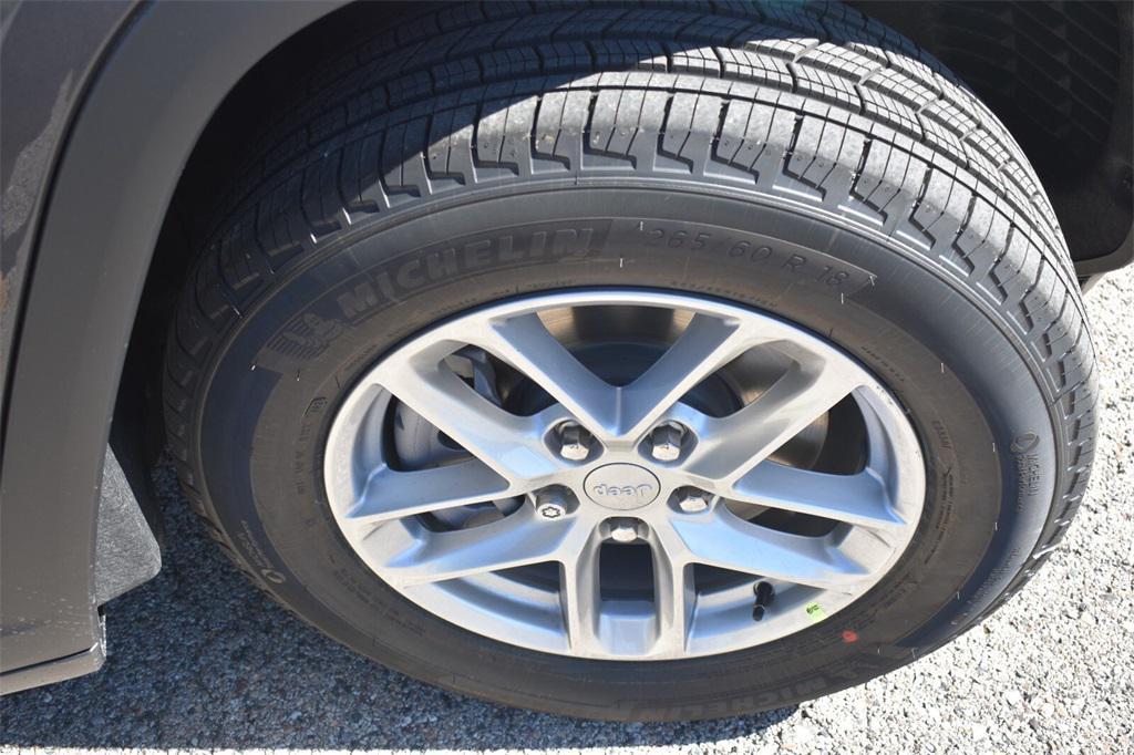 new 2025 Jeep Grand Cherokee L car, priced at $35,995