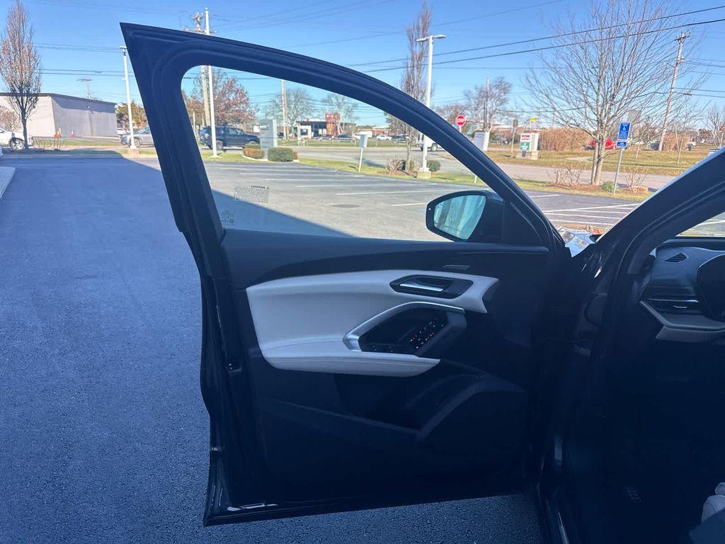 new 2025 Audi Q5 car, priced at $64,775