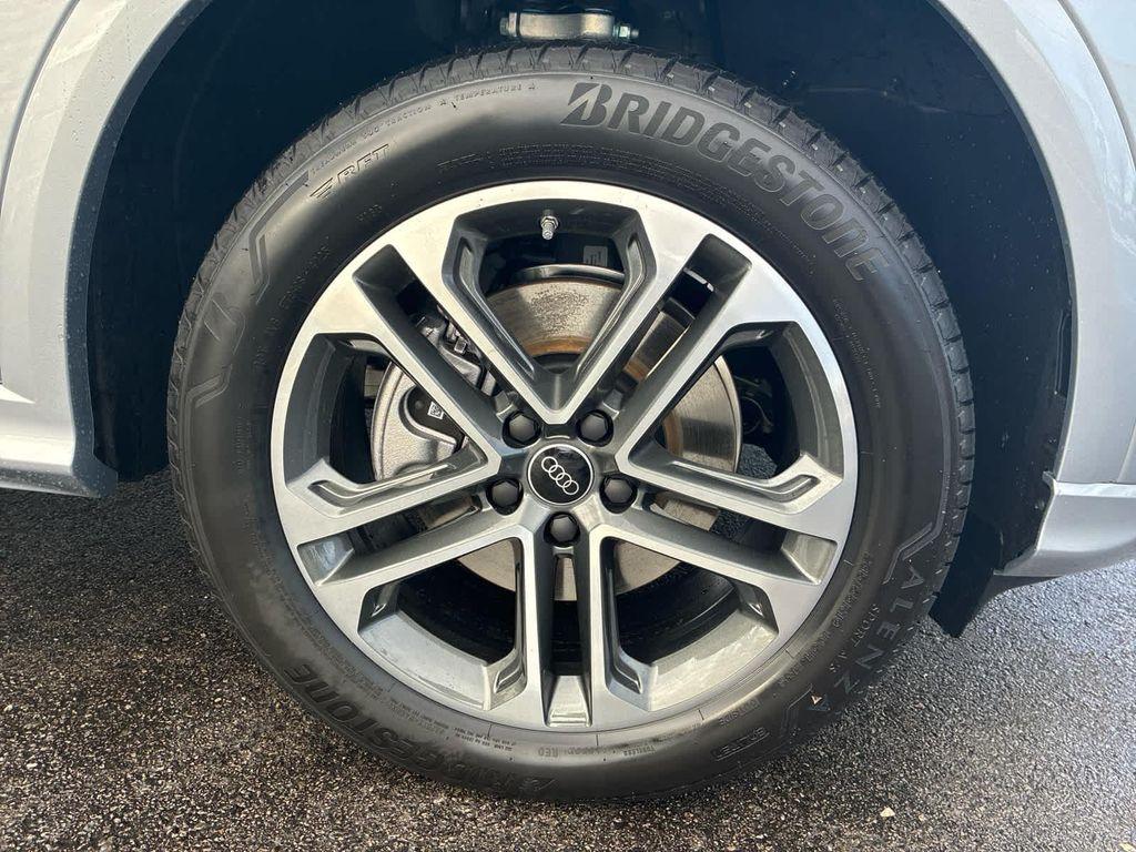 new 2025 Audi Q5 car, priced at $58,100