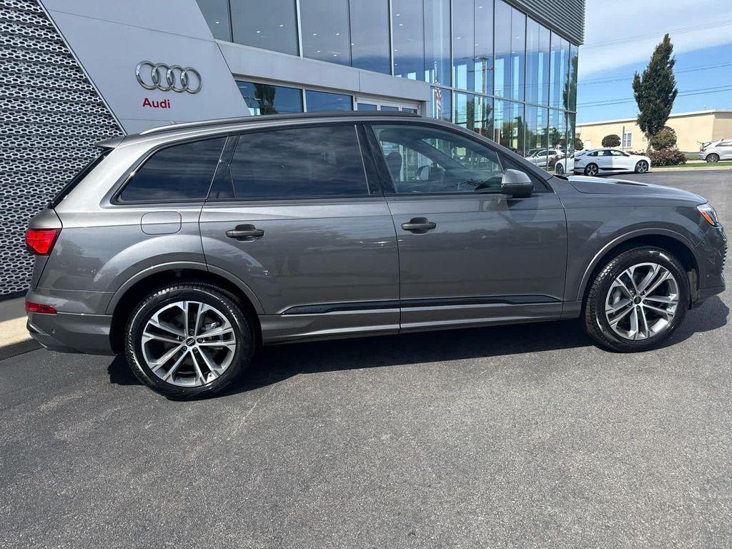 new 2026 Audi Q7 car, priced at $73,895