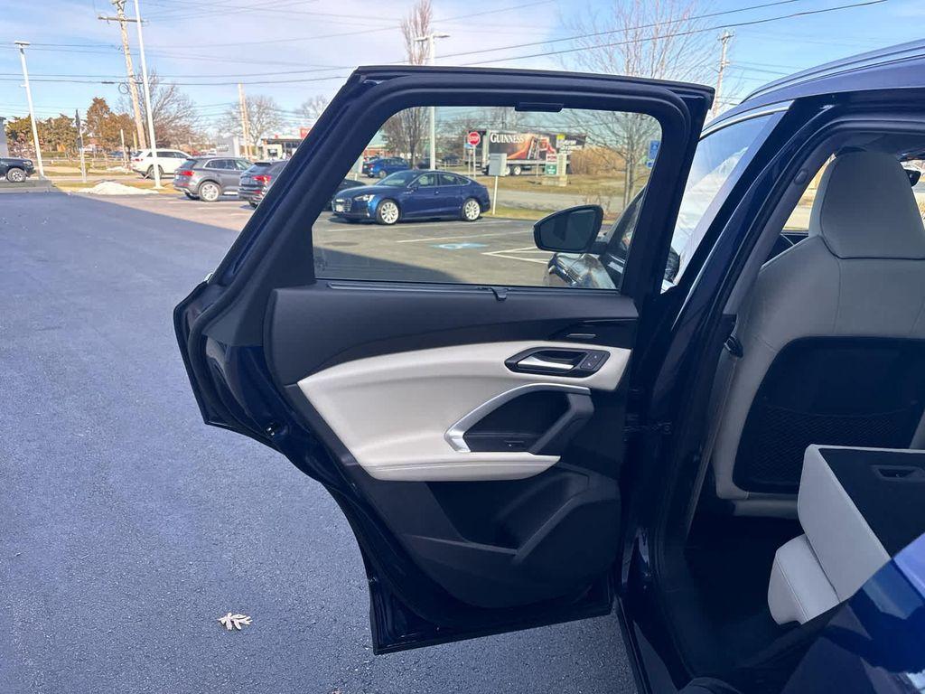 new 2025 Audi Q5 car, priced at $64,565