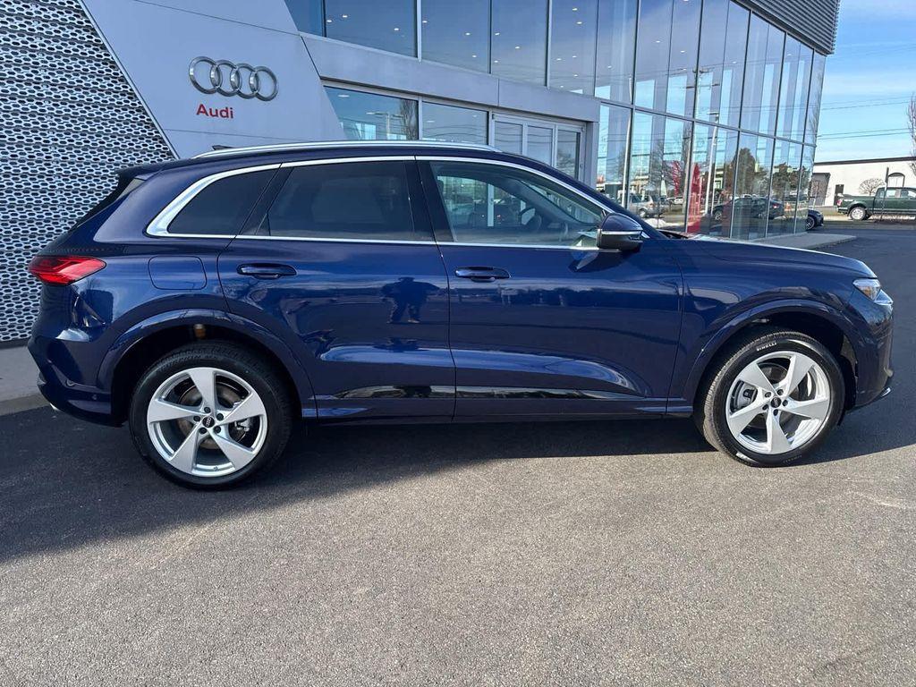 new 2025 Audi Q5 car, priced at $64,565