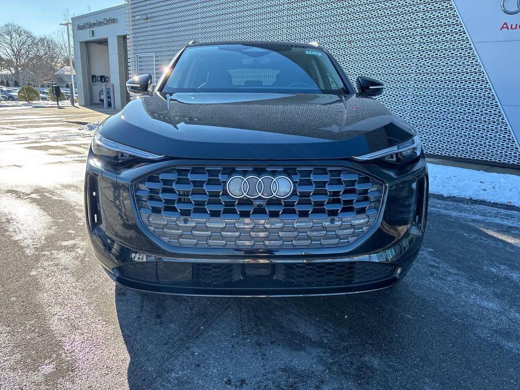 new 2025 Audi Q5 car, priced at $59,980