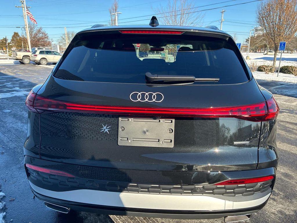 new 2025 Audi Q5 car, priced at $59,980