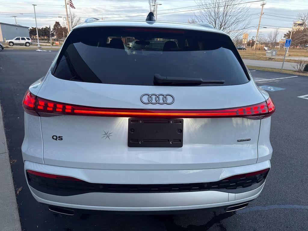new 2025 Audi Q5 car, priced at $59,980