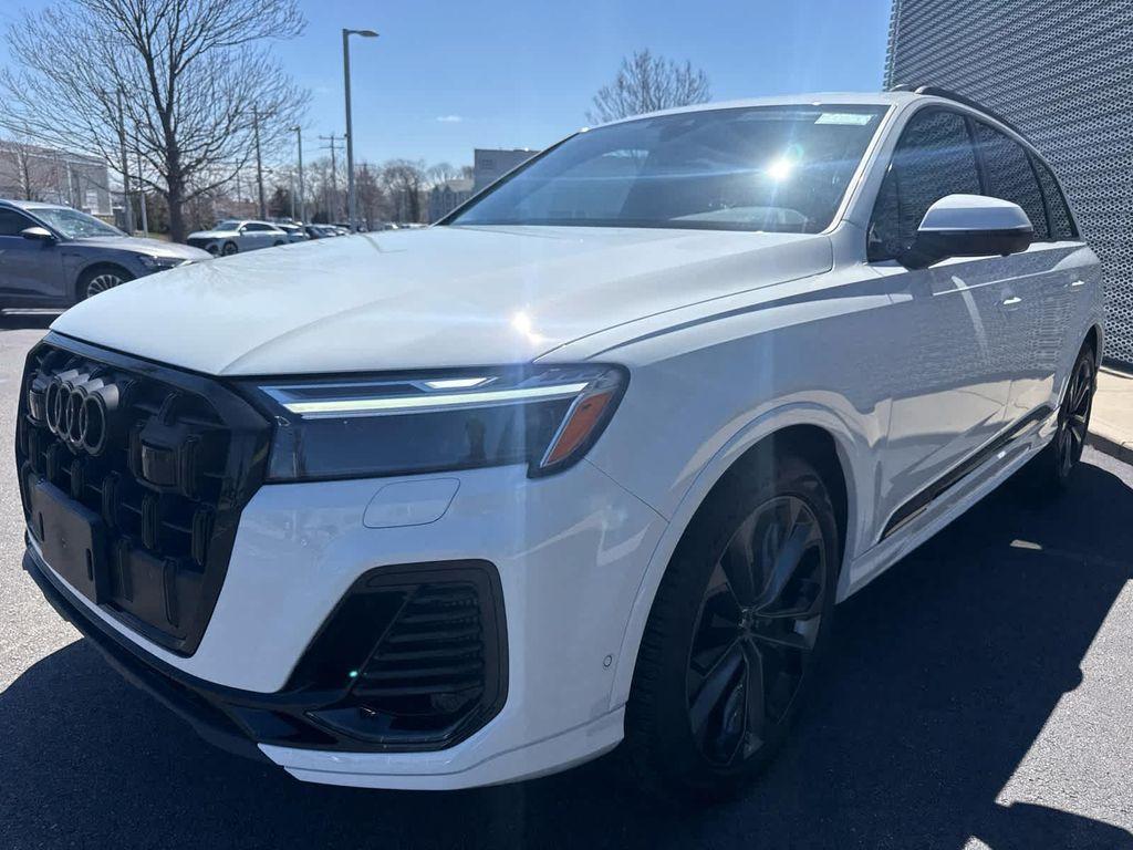 new 2026 Audi Q7 car, priced at $78,295