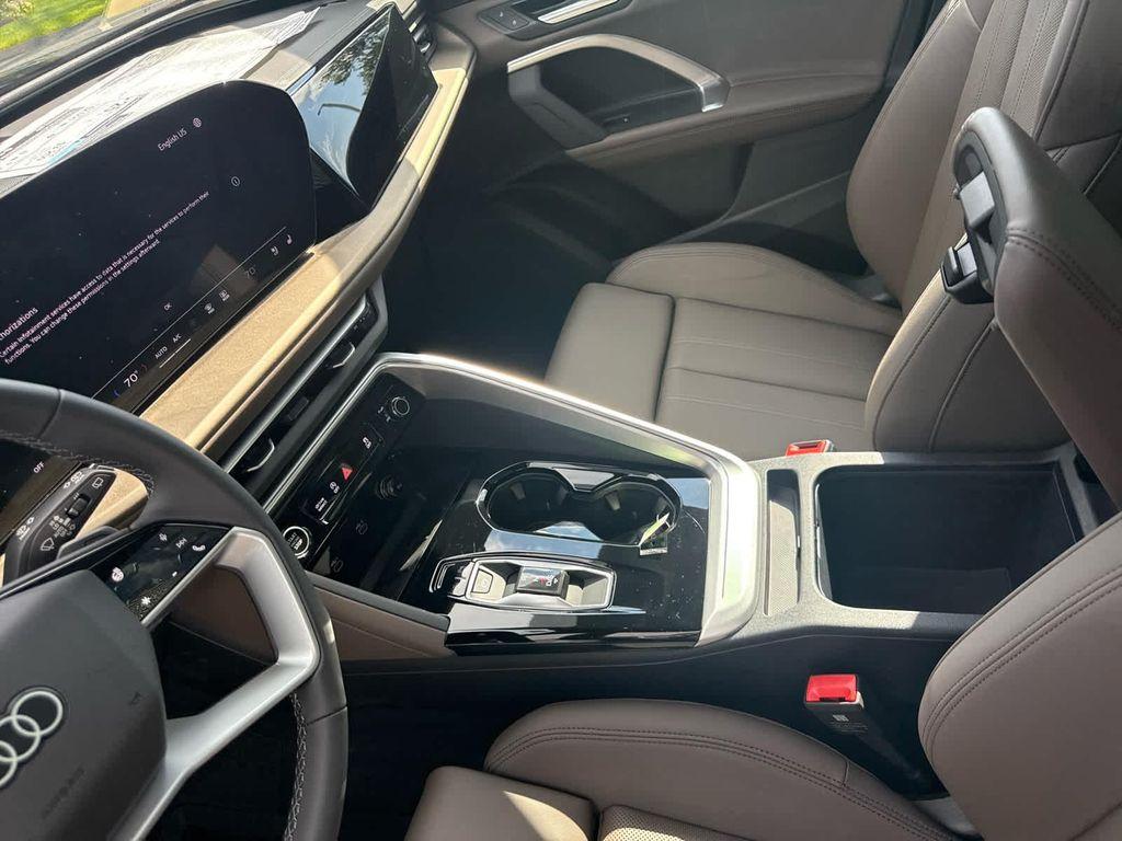 new 2025 Audi Q5 car, priced at $62,080