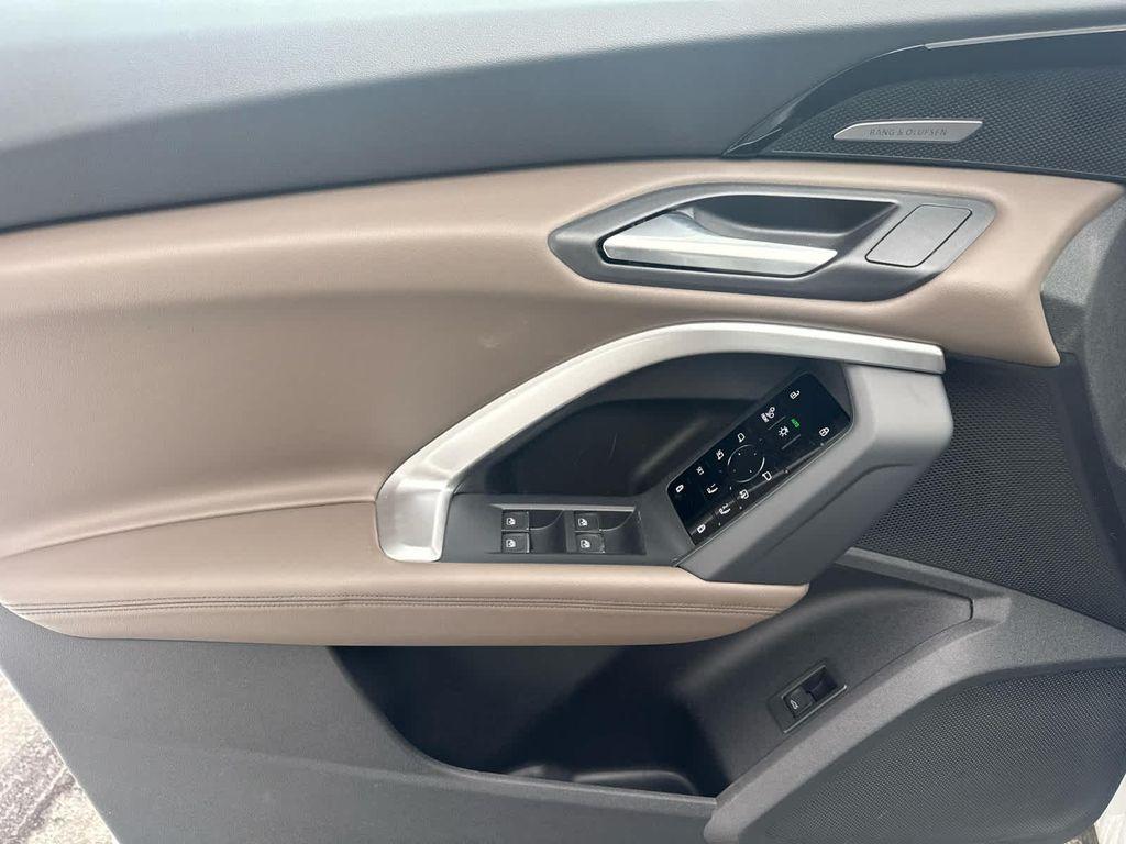 new 2025 Audi Q5 car, priced at $59,980