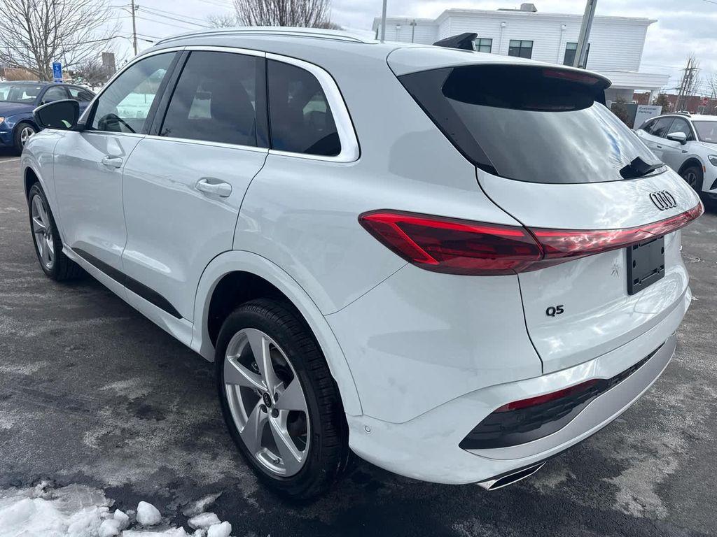 new 2025 Audi Q5 car, priced at $59,980