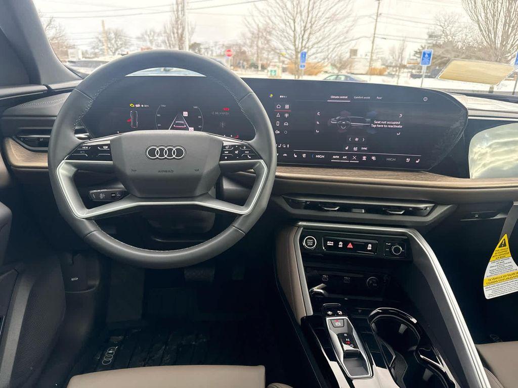 new 2025 Audi Q5 car, priced at $59,980