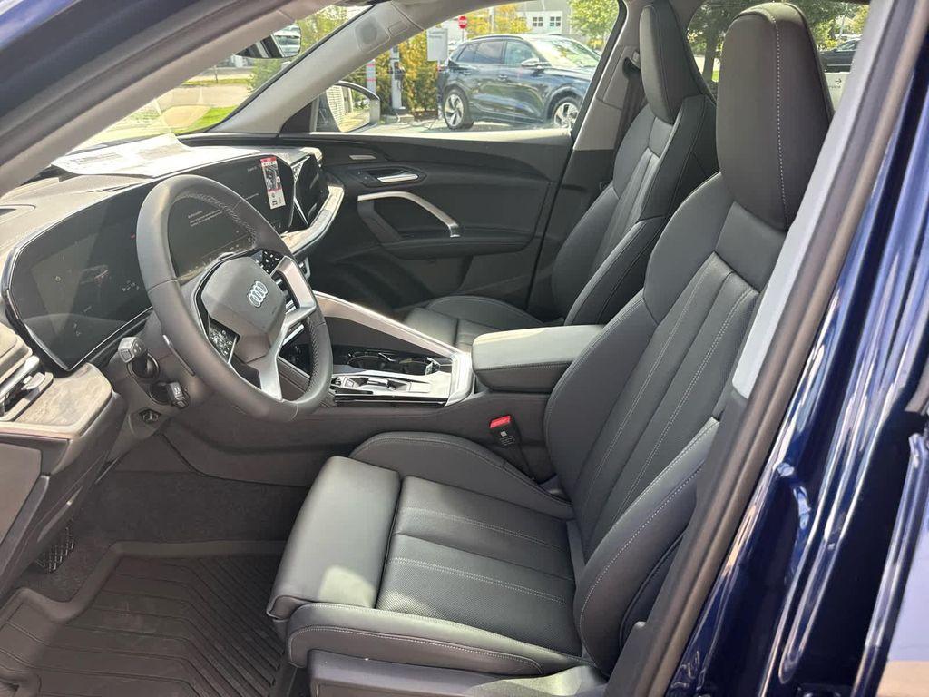 new 2025 Audi Q5 car, priced at $62,080