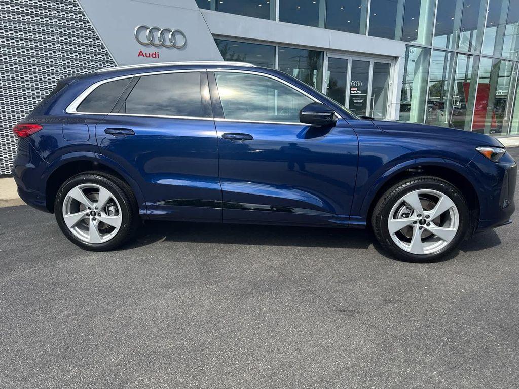 new 2025 Audi Q5 car, priced at $62,080