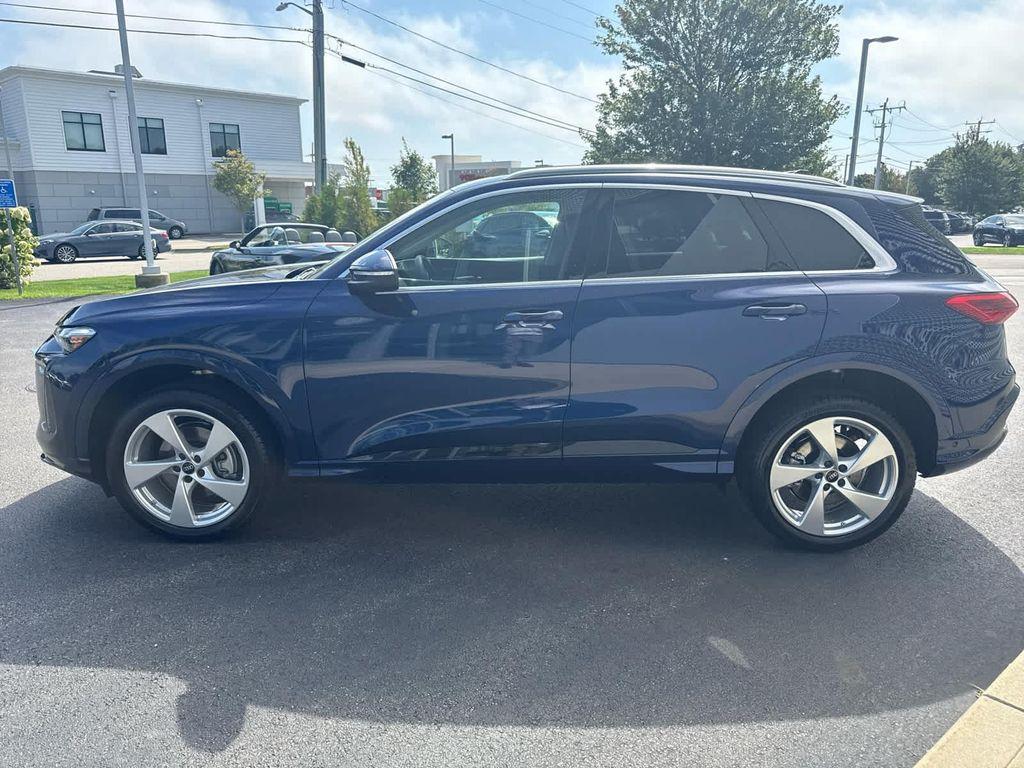 new 2025 Audi Q5 car, priced at $62,080