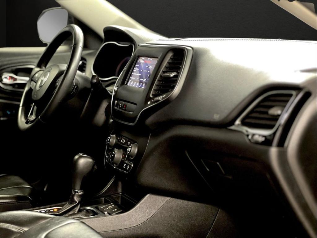 used 2020 Jeep Cherokee car, priced at $15,950