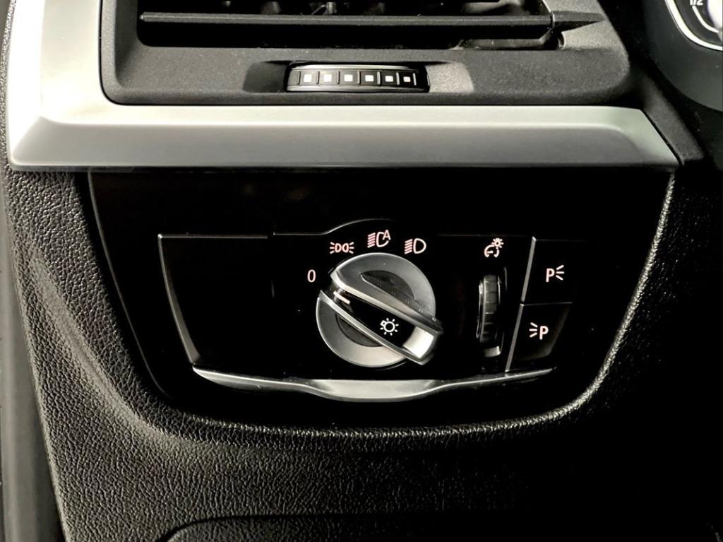 BMW X3 view 18