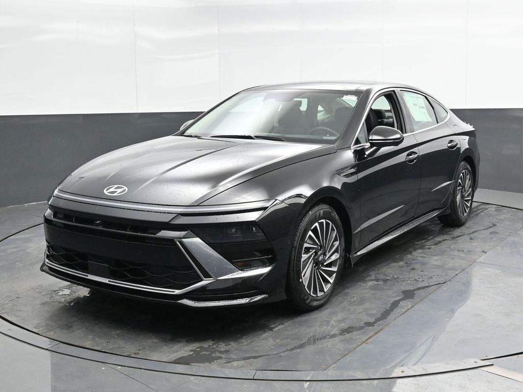 new 2025 Hyundai Sonata Hybrid car, priced at $33,528