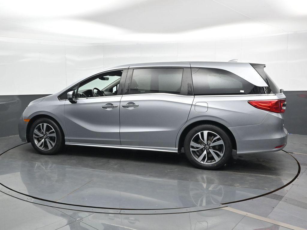 2024 Silver Honda Odyssey