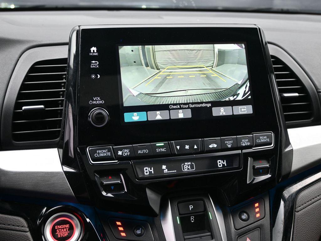2024 Silver Honda Odyssey