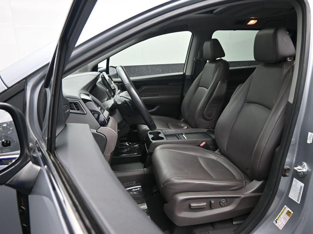 2024 Silver Honda Odyssey