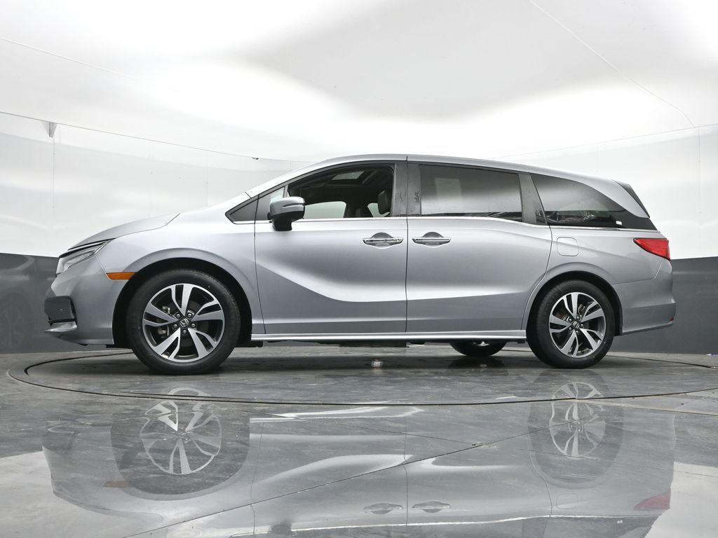 2024 Silver Honda Odyssey