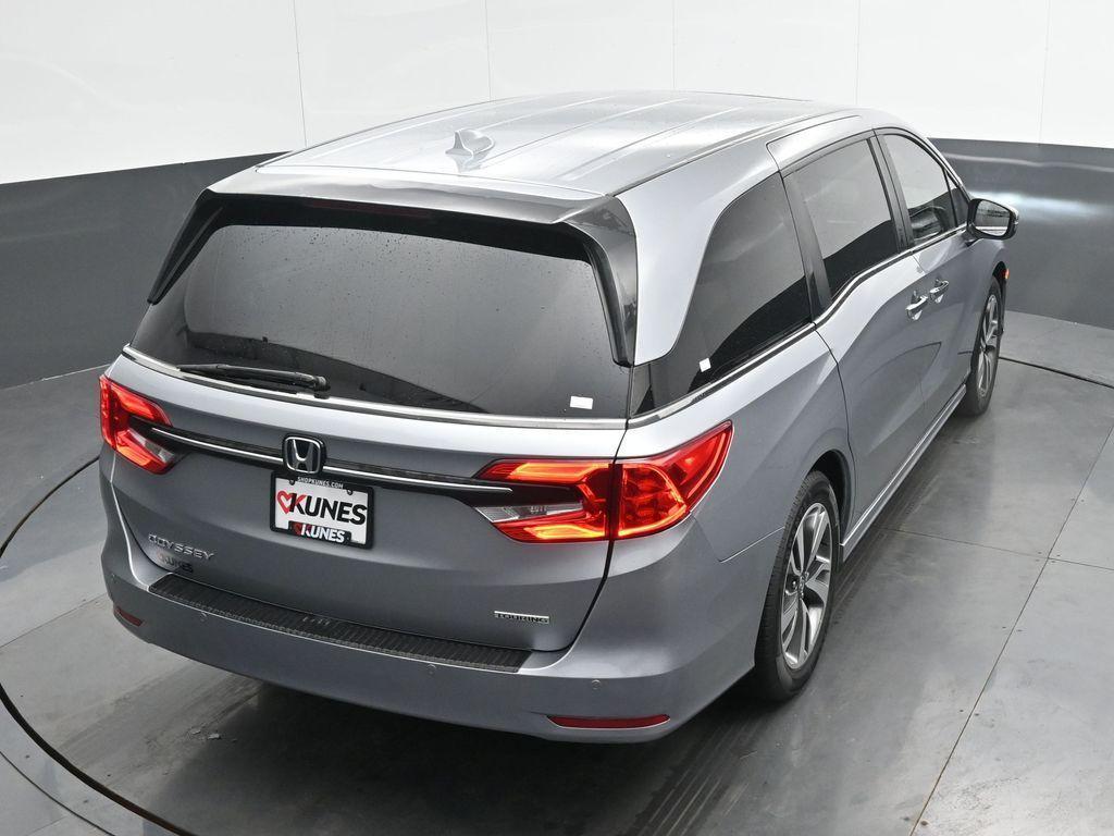 2024 Silver Honda Odyssey
