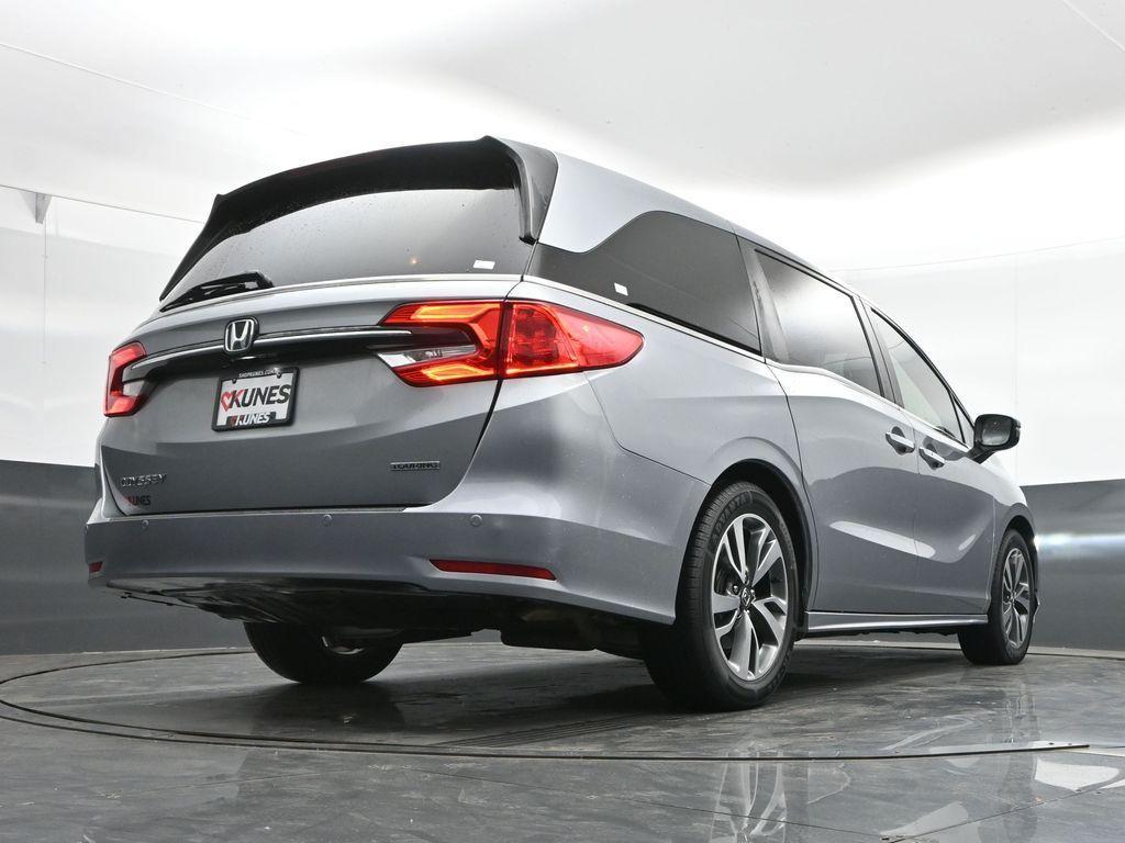 2024 Silver Honda Odyssey