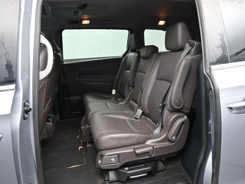2024 Silver Honda Odyssey