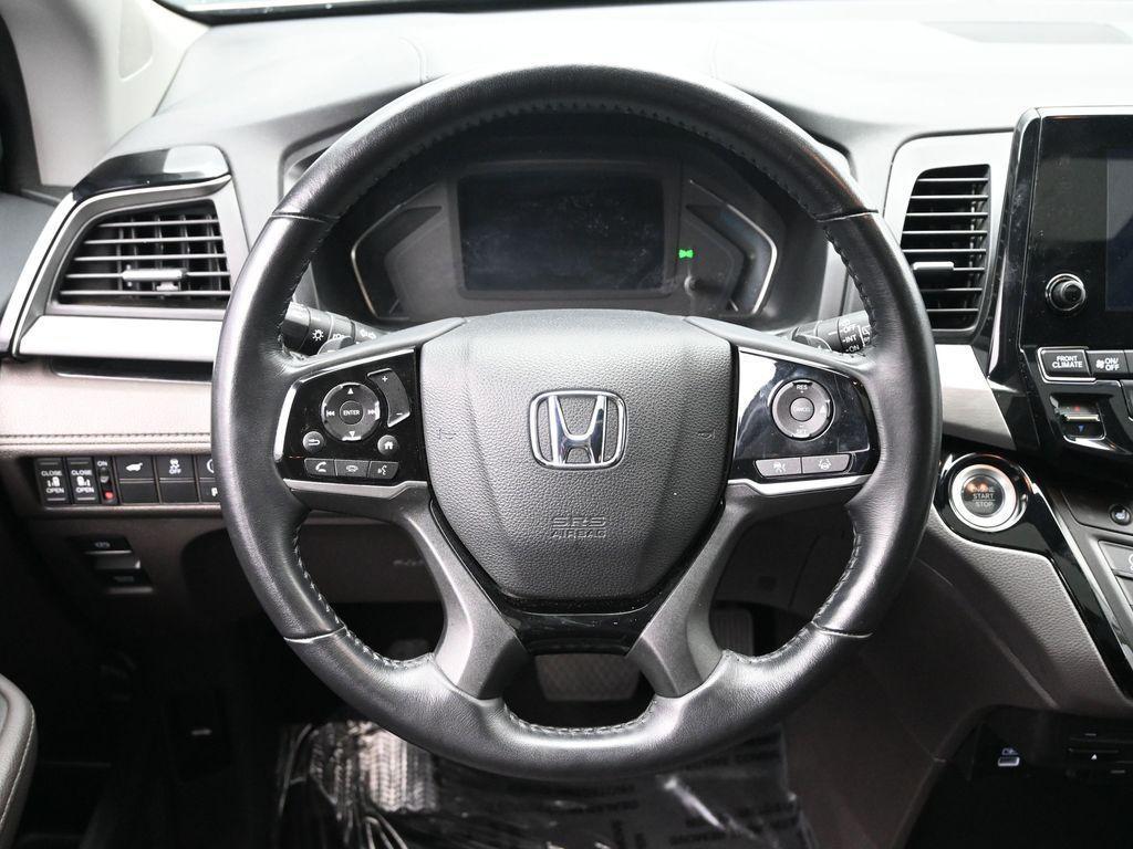 2024 Silver Honda Odyssey