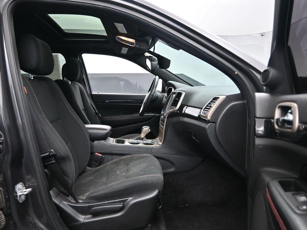 used 2016 Jeep Grand Cherokee car, priced at $10,277