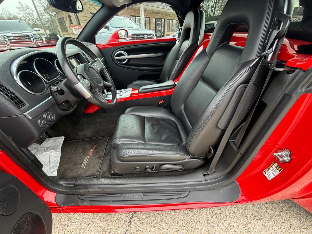 used 2004 Chevrolet SSR car, priced at $25,869