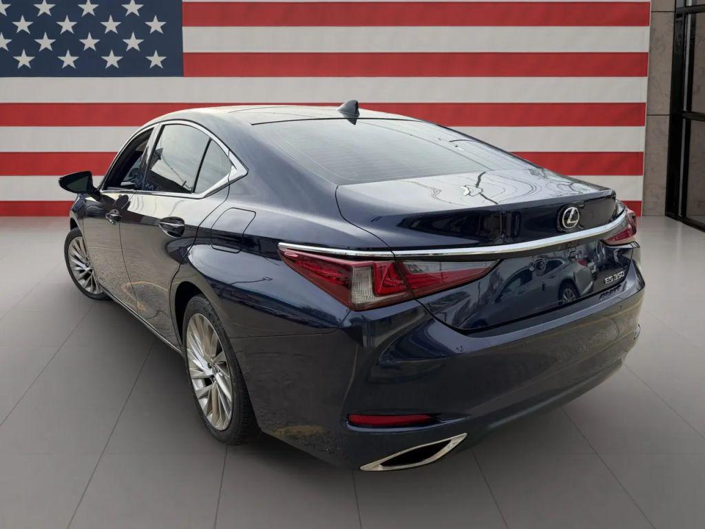 used 2020 Lexus ES 350 car, priced at $23,757