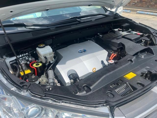 used 2018 Toyota Highlander Hybrid car, priced at $23,324