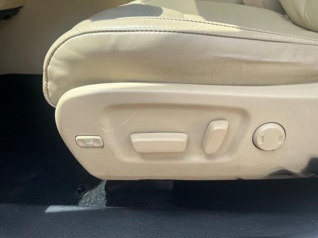 used 2018 Toyota Highlander Hybrid car, priced at $23,324