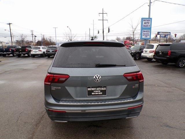 2018 Platinum Gray Metallic Volkswagen Tiguan