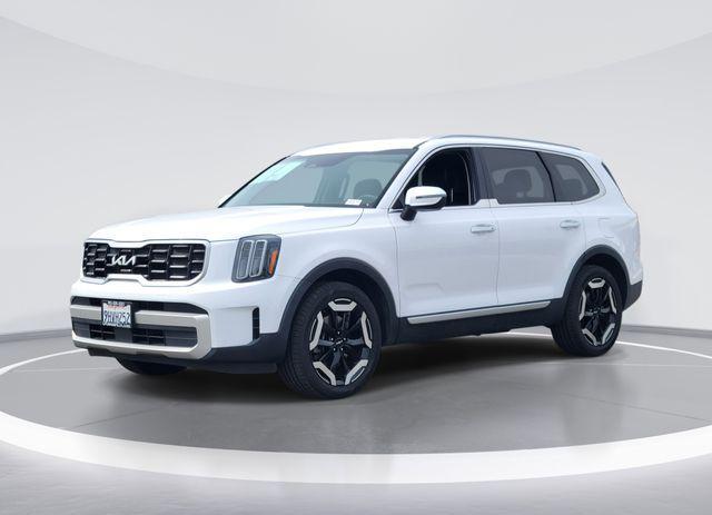 used 2024 Kia Telluride car, priced at $31,988