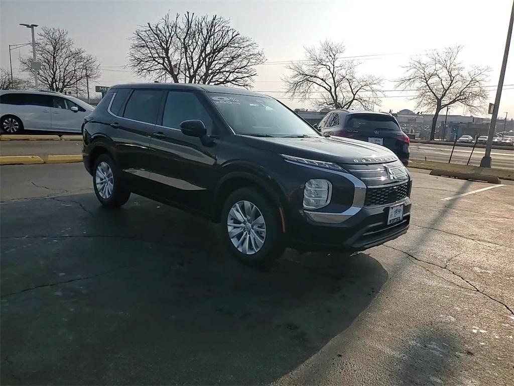 new 2025 Mitsubishi Outlander car, priced at $34,210
