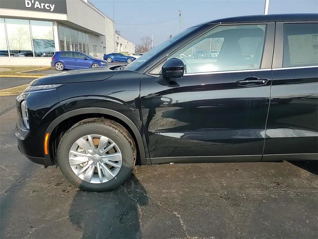 new 2025 Mitsubishi Outlander car, priced at $34,210