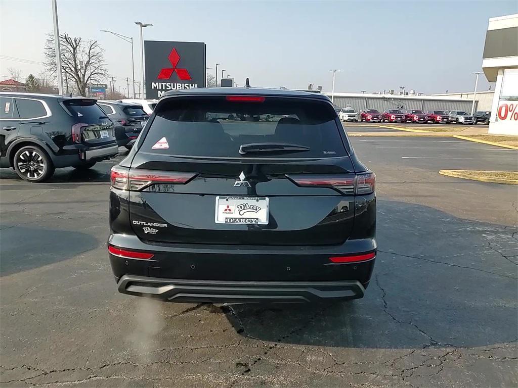 new 2025 Mitsubishi Outlander car, priced at $34,210