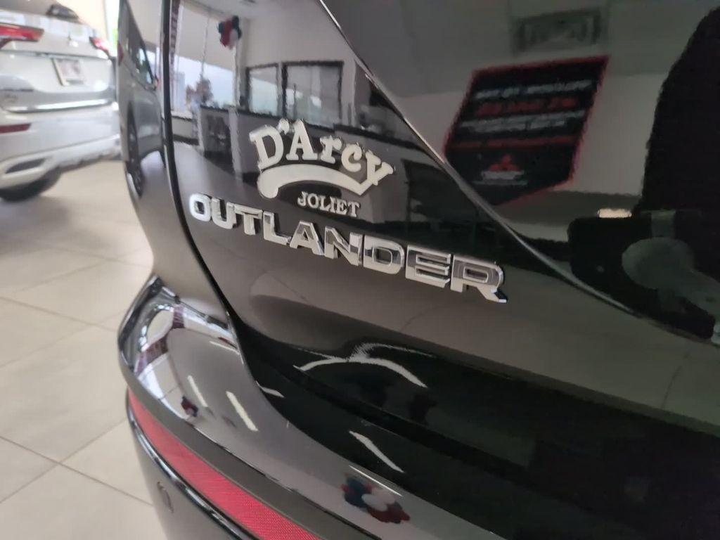 new 2025 Mitsubishi Outlander car, priced at $39,723