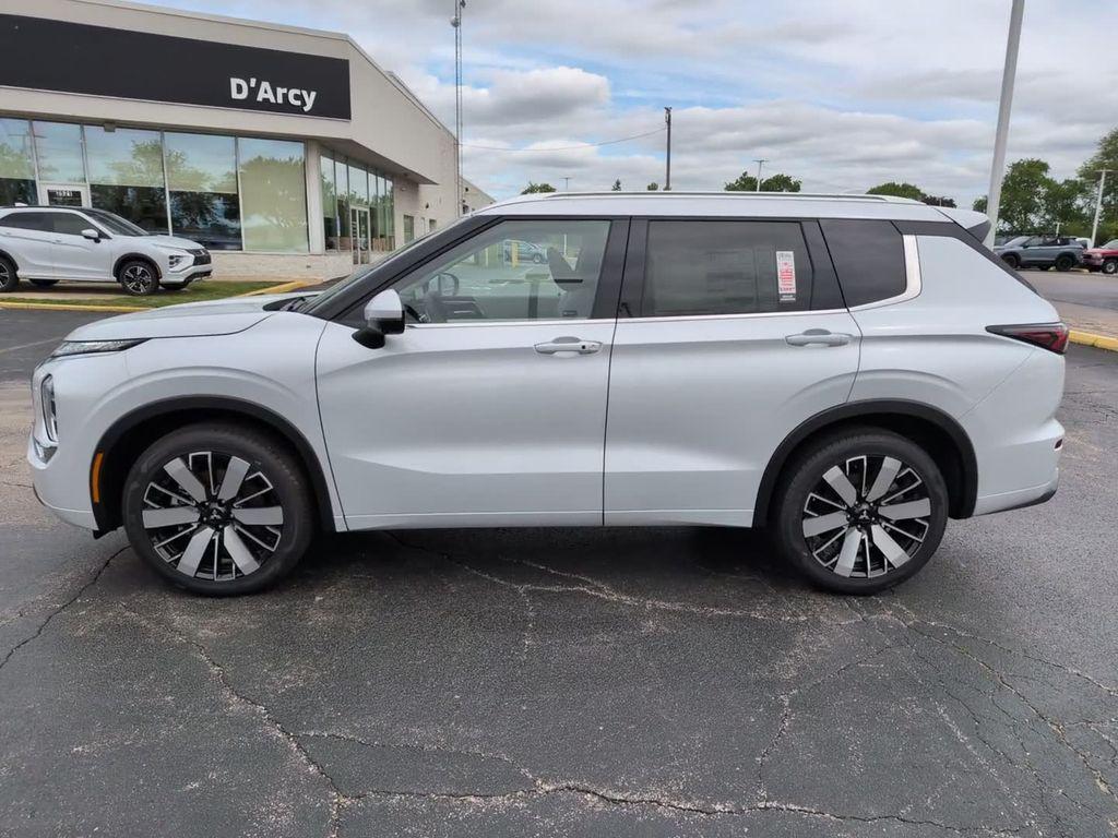 new 2026 Mitsubishi Outlander car, priced at $40,323
