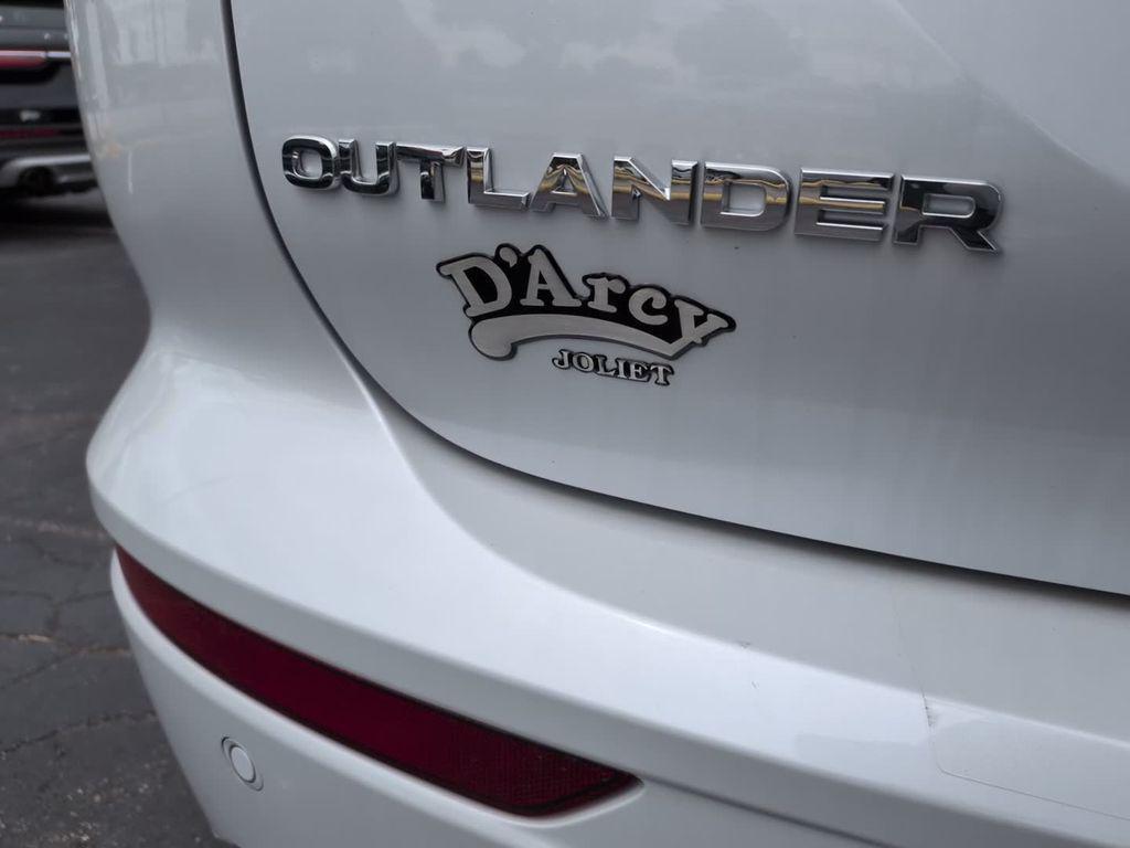 new 2026 Mitsubishi Outlander car, priced at $40,323