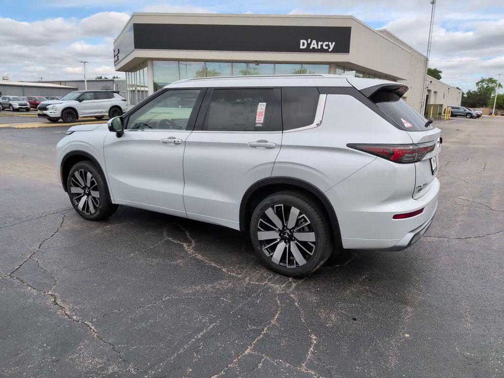 new 2026 Mitsubishi Outlander car, priced at $40,323